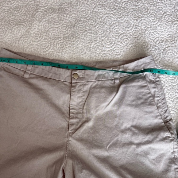 Lululemon Athletica Light Gray Men's Shorts size 38 - Picture 7 of 9